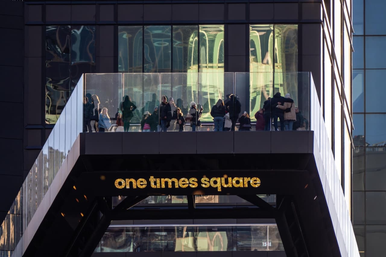 One Times Square: Times Square Skywalk Ticket - image 5