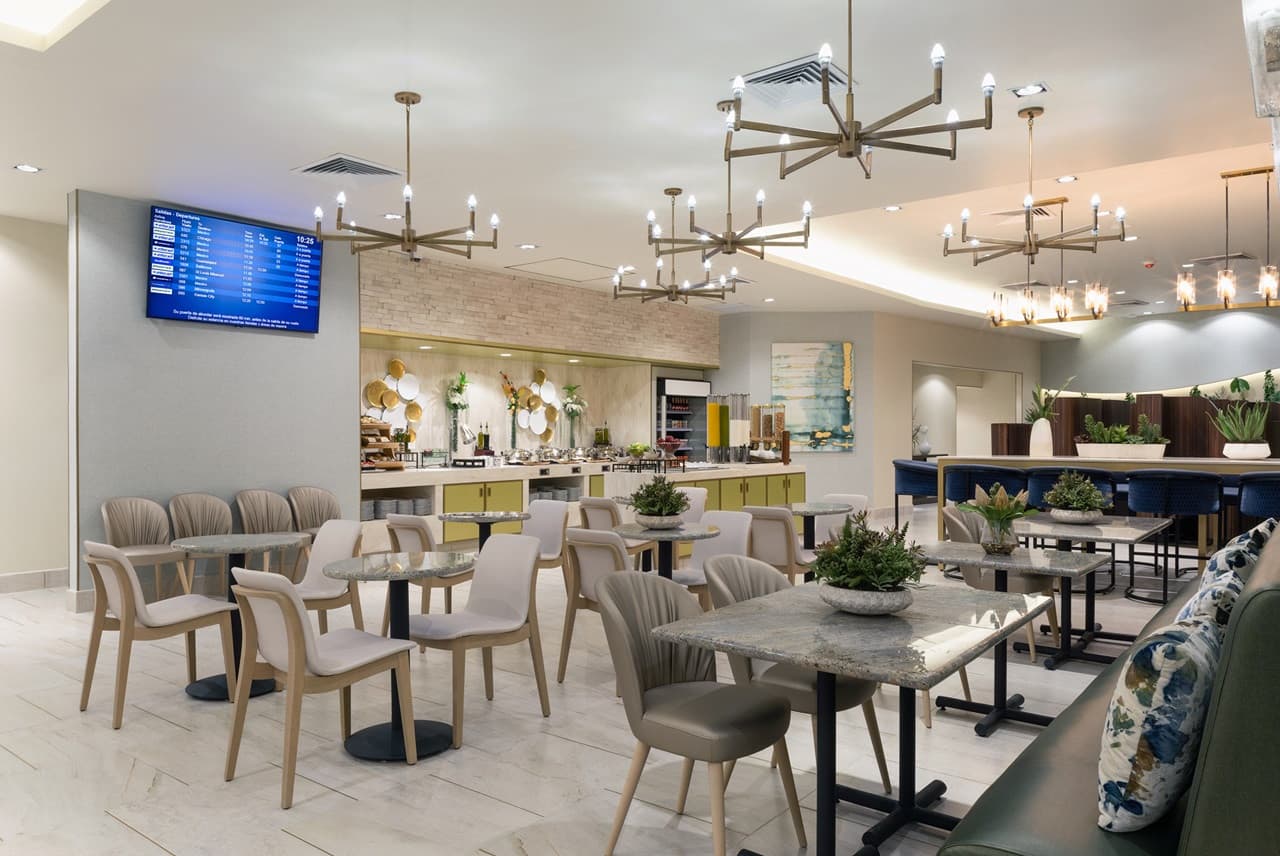 MERA Business Lounge - Cancun International Airport - imagen 25