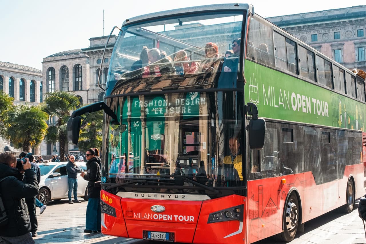 Milan Open Tour Hop-On Hop-Off Bus Tour - image 8