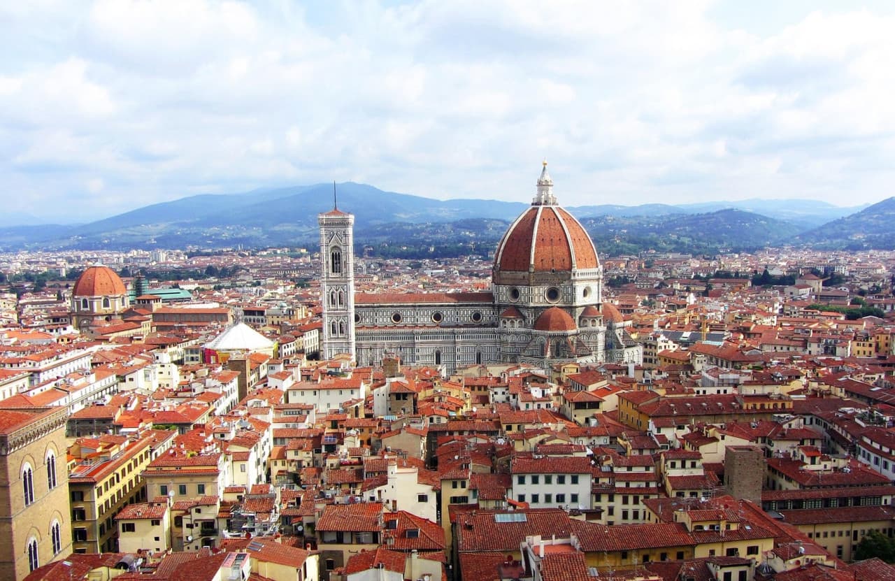 Duomo Cathedral Tour with English-Speaking Guide & Entry - image 6