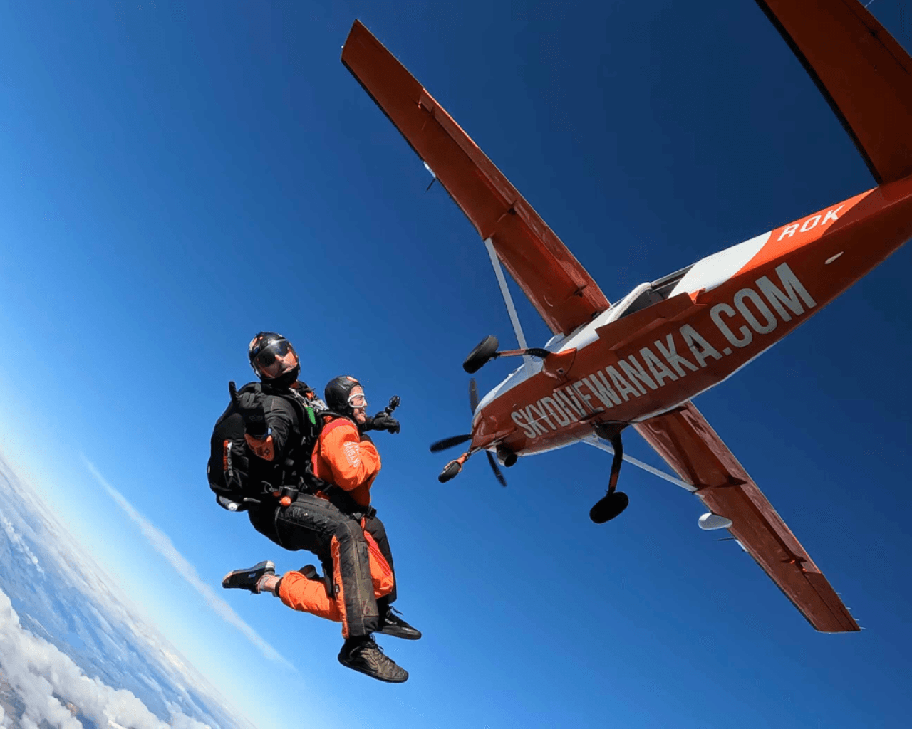 Tandem Skydiving Experience Wanaka - image 3