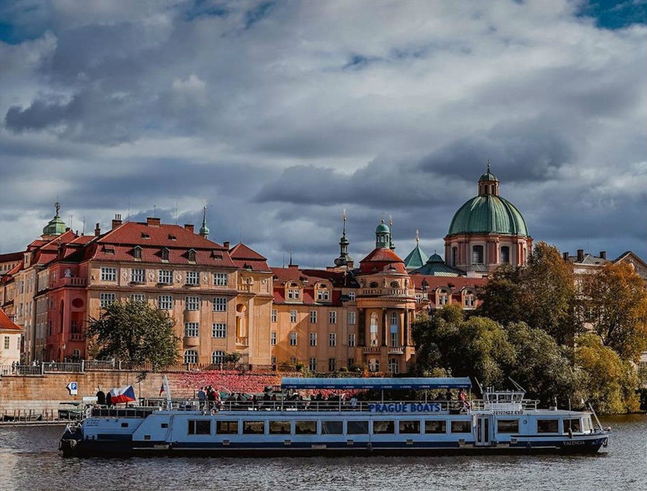 Prague River Cruise - image 6