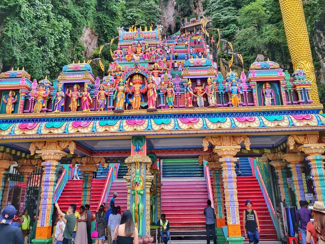 Colmar Tropicale Bukit Tinggi and Batu Caves Tour from Kuala Lumpur - image 6