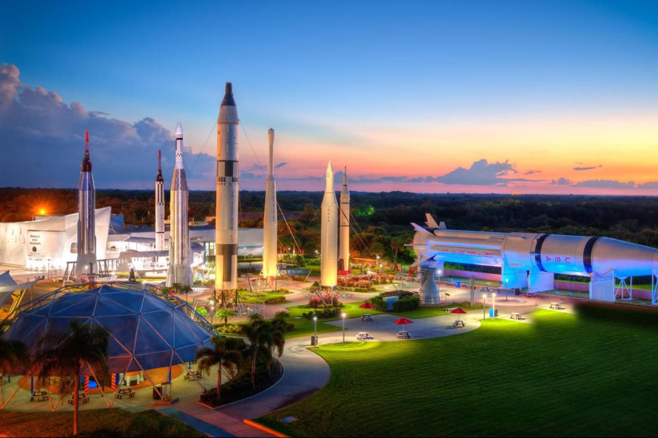 Entrada al Kennedy Space Center Visitor Complex - imagen 2