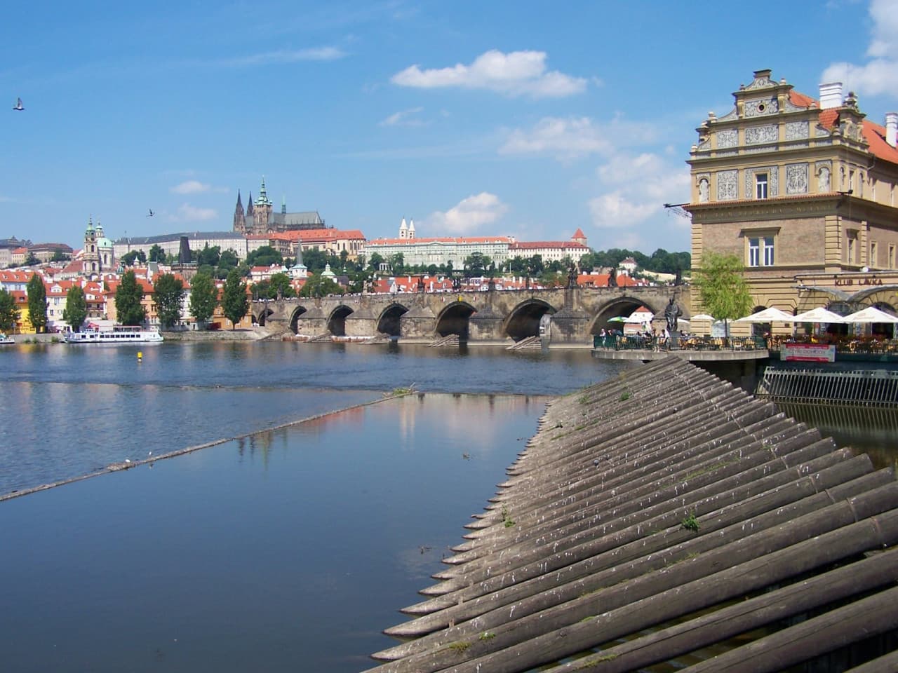 Prague: River Cruise + Audio Guide - image 4