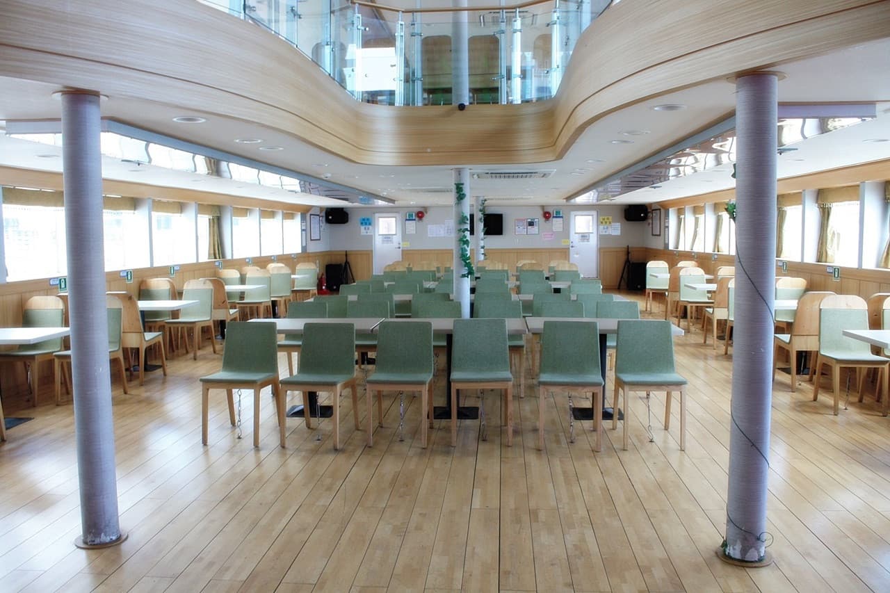 Busan Jagalchi Cruise - image 2