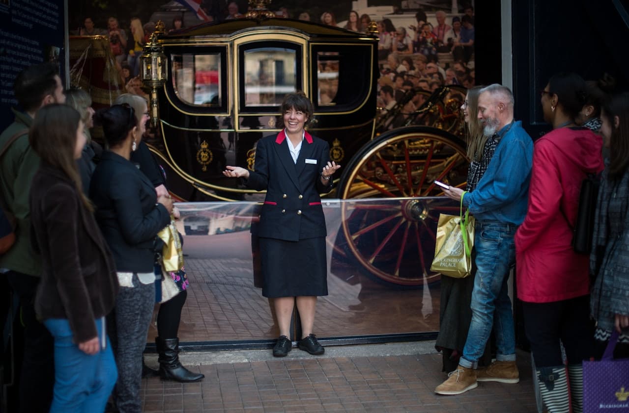 Royal Mews at Buckingham Palace - image 4