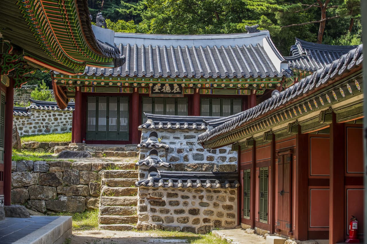 Korean Folk Village and Suwon Hwaseong Fortress Full-Day Tour from Seoul - image 10