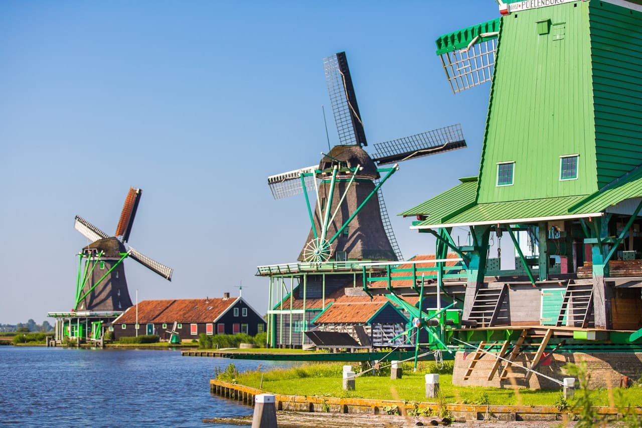 Volendam, Marken, and Windmills Half-Day Tour from Amsterdam - main image