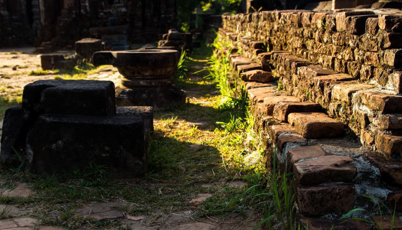 My Son Sanctuary and Hoi An Ancient Town Tour from Da Nang - image 5