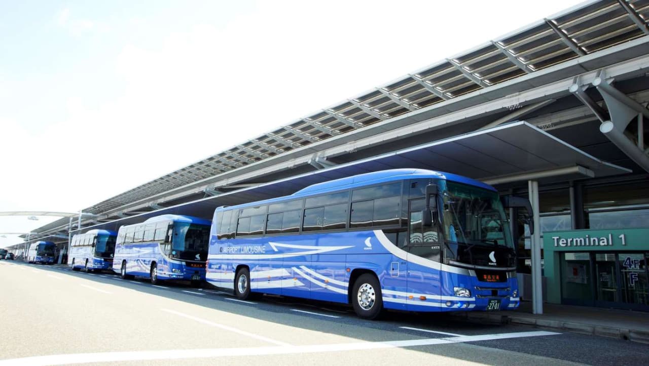 Kansai Limousine Bus - Aeropuerto de Kansai a/desde Namba OCAT/Kioto/Tempozan/USJ - imagen principal