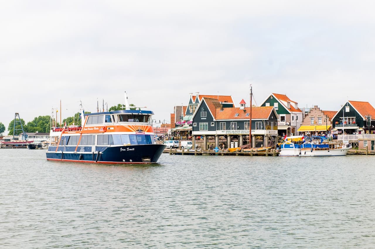 Volendam, Marken, and Windmills Half-Day Tour from Amsterdam - image 8