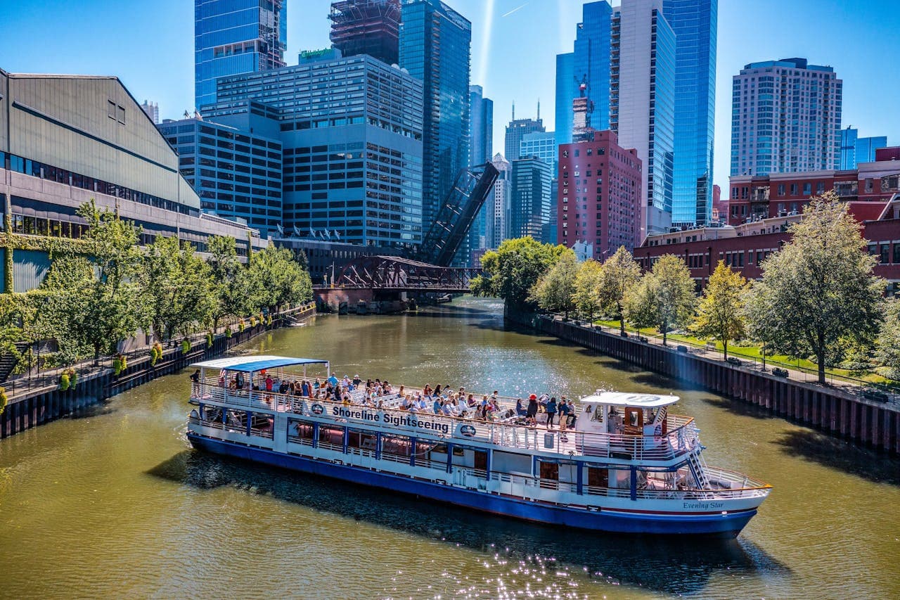 Chicago Architecture River Cruise Ticket - image 11