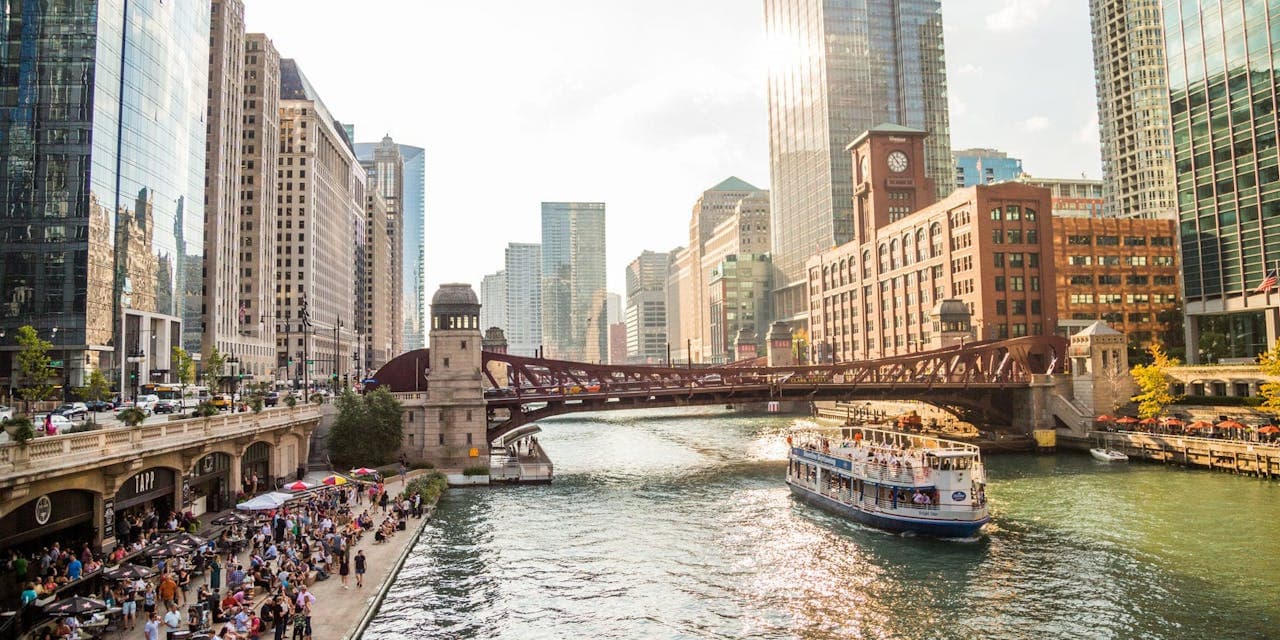 Chicago Architecture River Cruise Ticket - image 15
