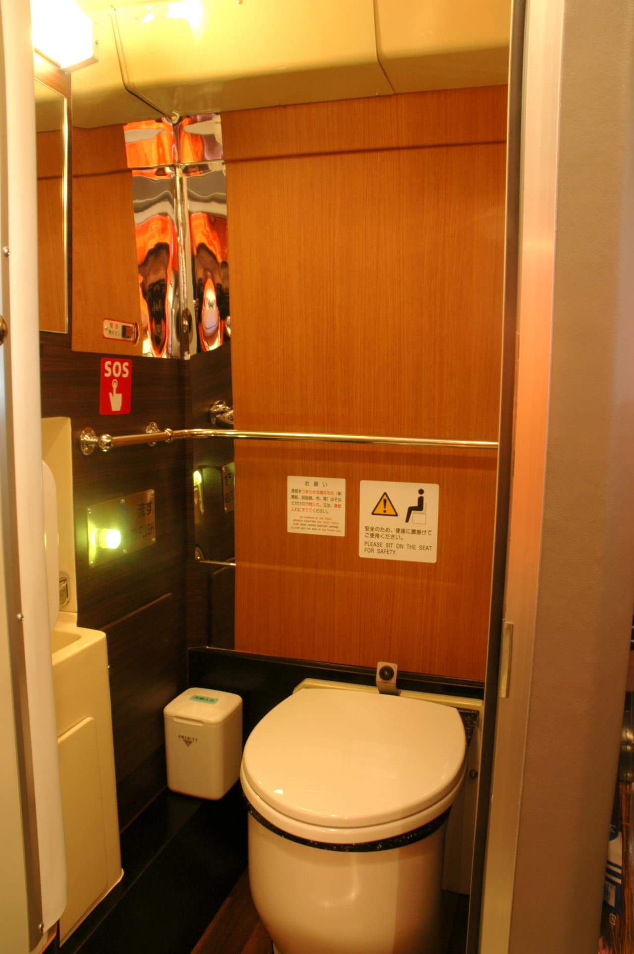 Narita International Airport Limousine Bus Transfers - image 11