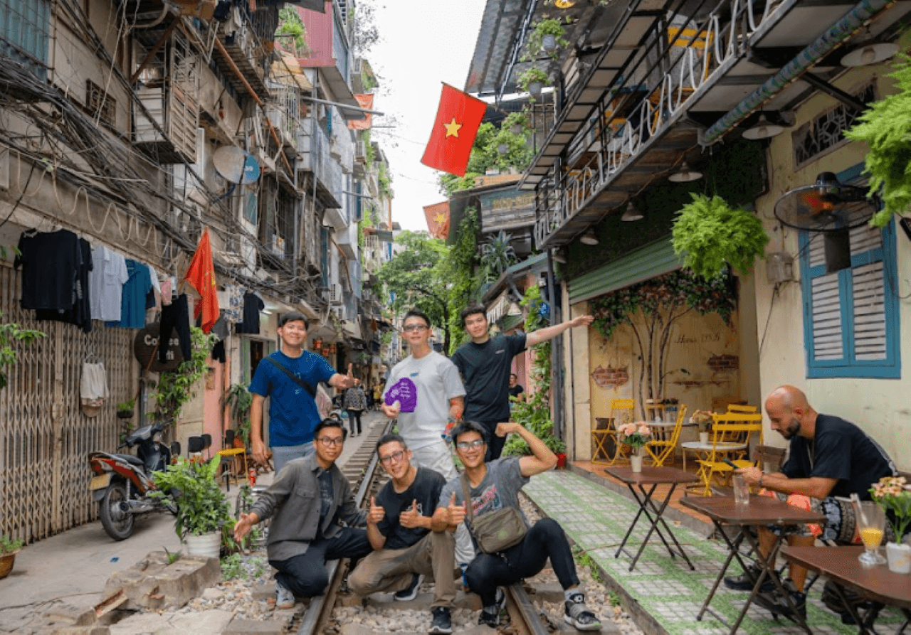 Hanoi Old Quarter Street Food Walking Tour - image 8