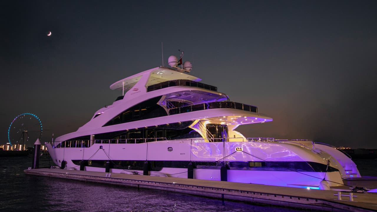 Dubai Marina Luxury Super Yacht Cruise - image 6