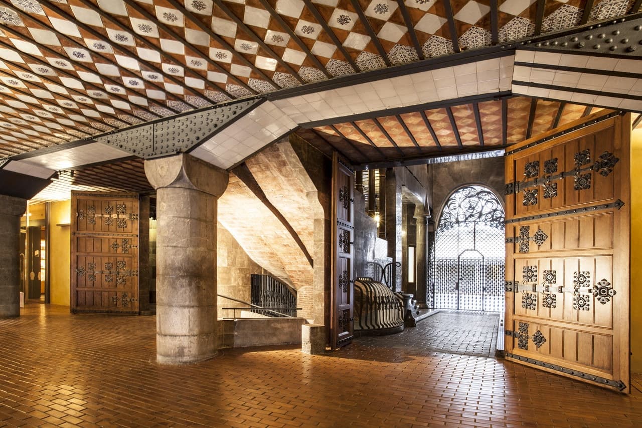 Palau Guell Ticket - image 12
