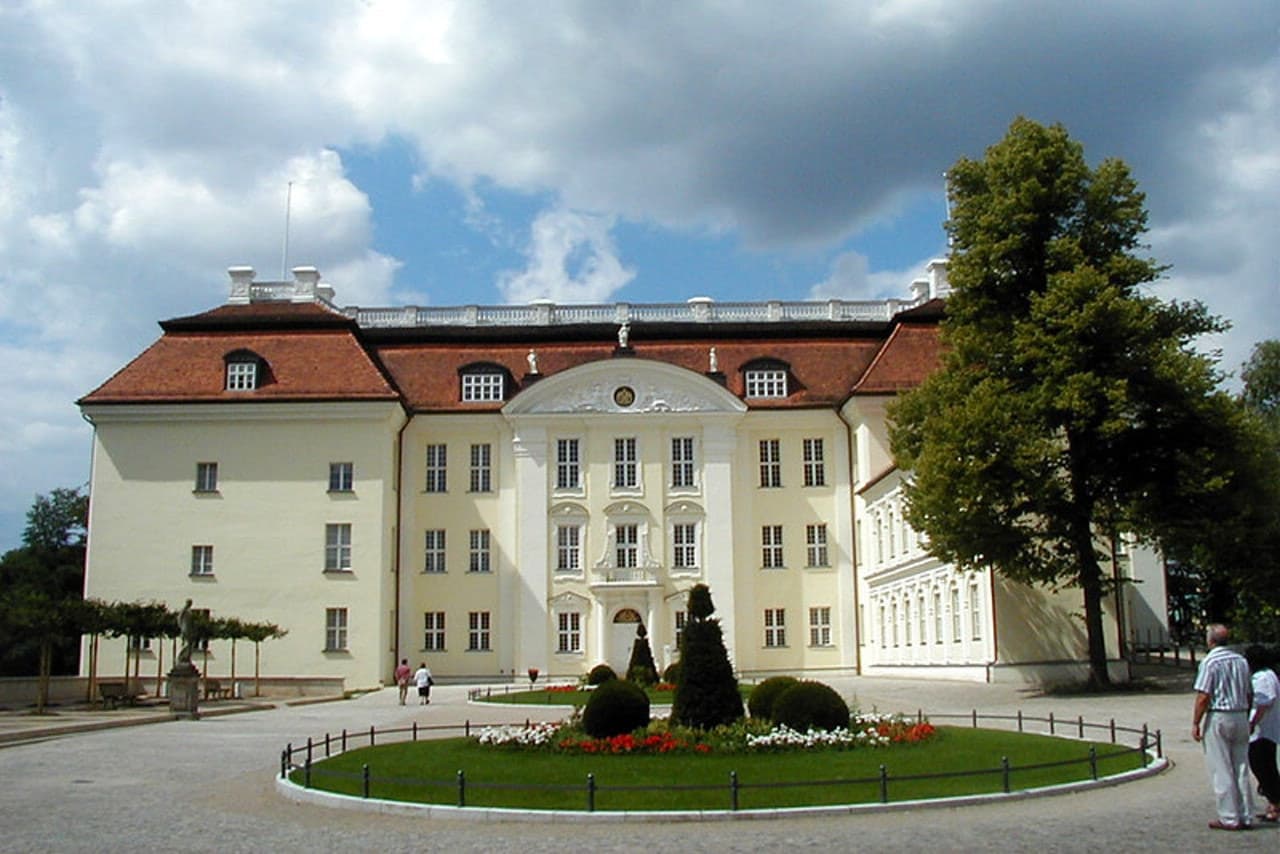 Köpenick Palace: Skip The Line - main image
