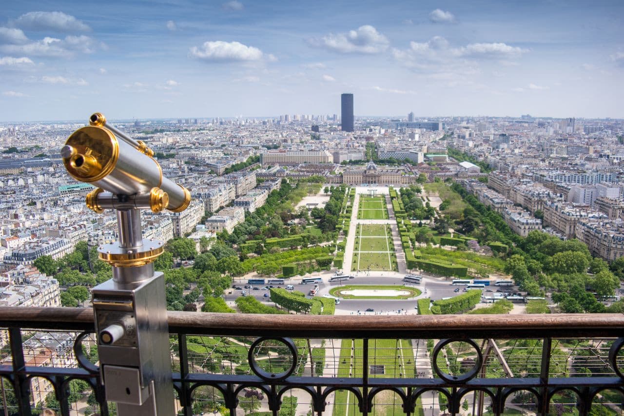 Paris Open-Top Bus Tour and Eiffel Tower Reserved Access - image 11