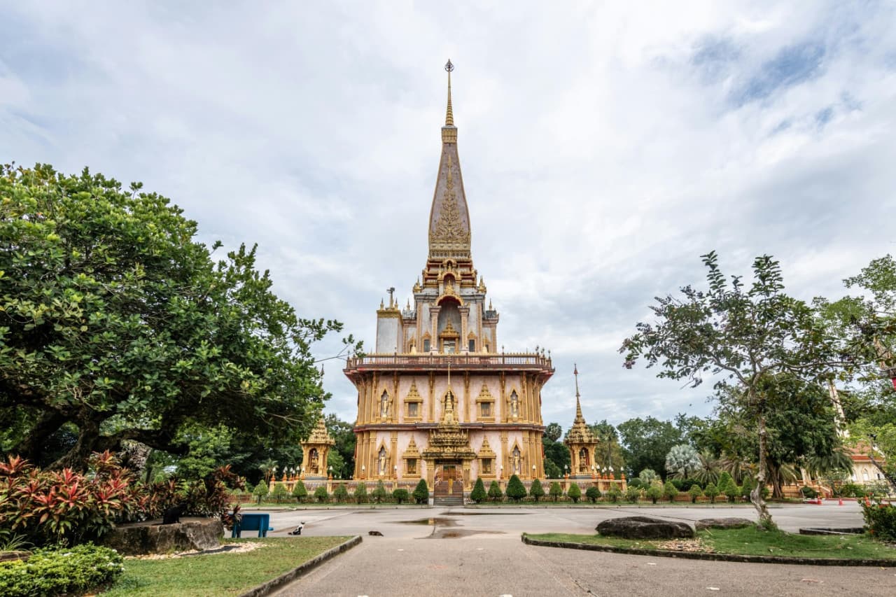 Phuket City Half-Day Tour: Wat Chalong, Big Buddha, Karon Viewpoint, Old Phuket Town - image 4