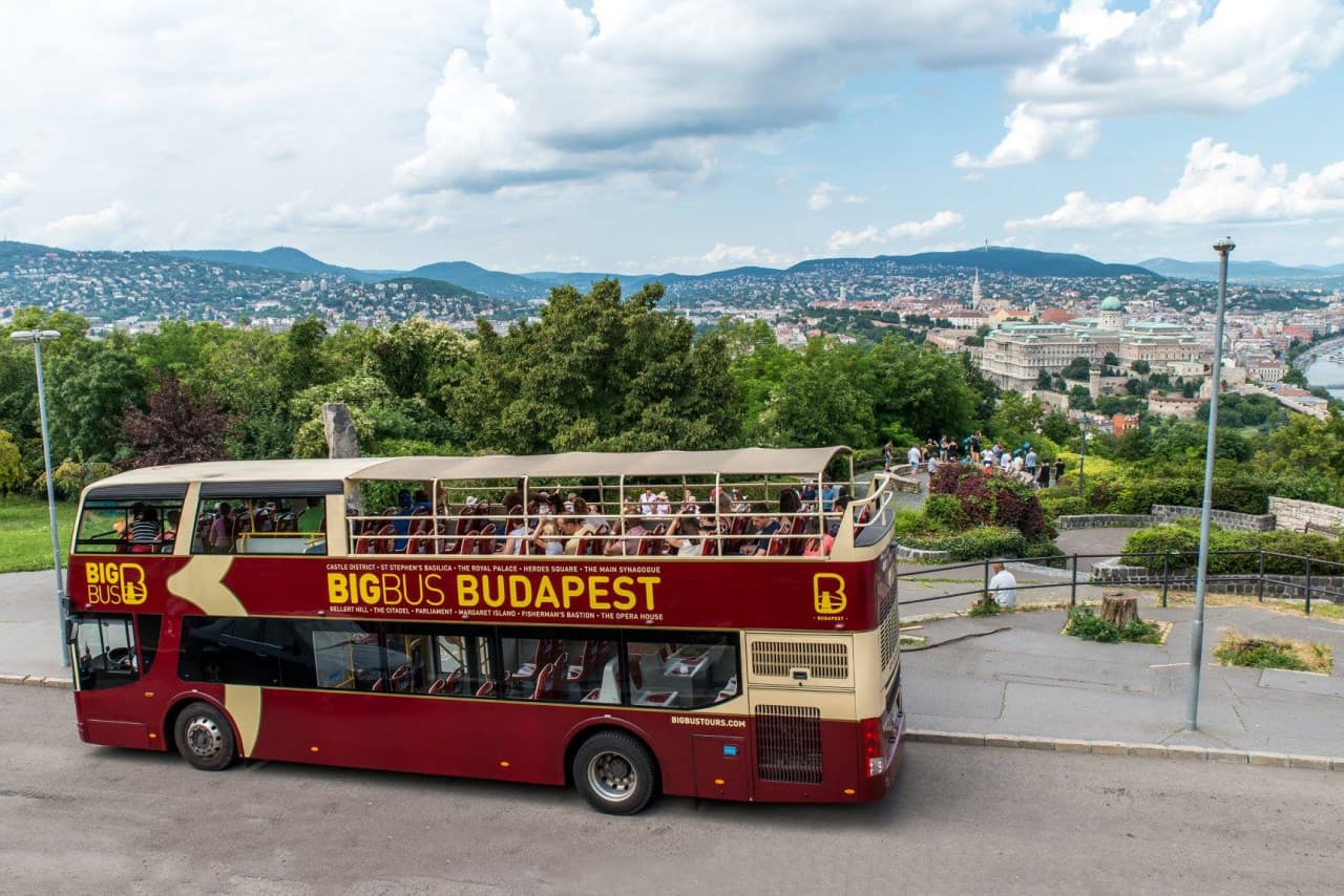 Big Bus Budapest Hop-on Hop-off Bus Tour - image 6
