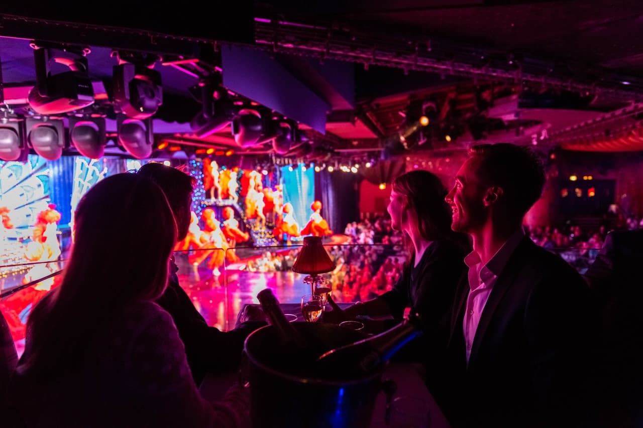 Moulin Rouge Cabaret Show with Drop-off Service and Seine River Cruise - image 3