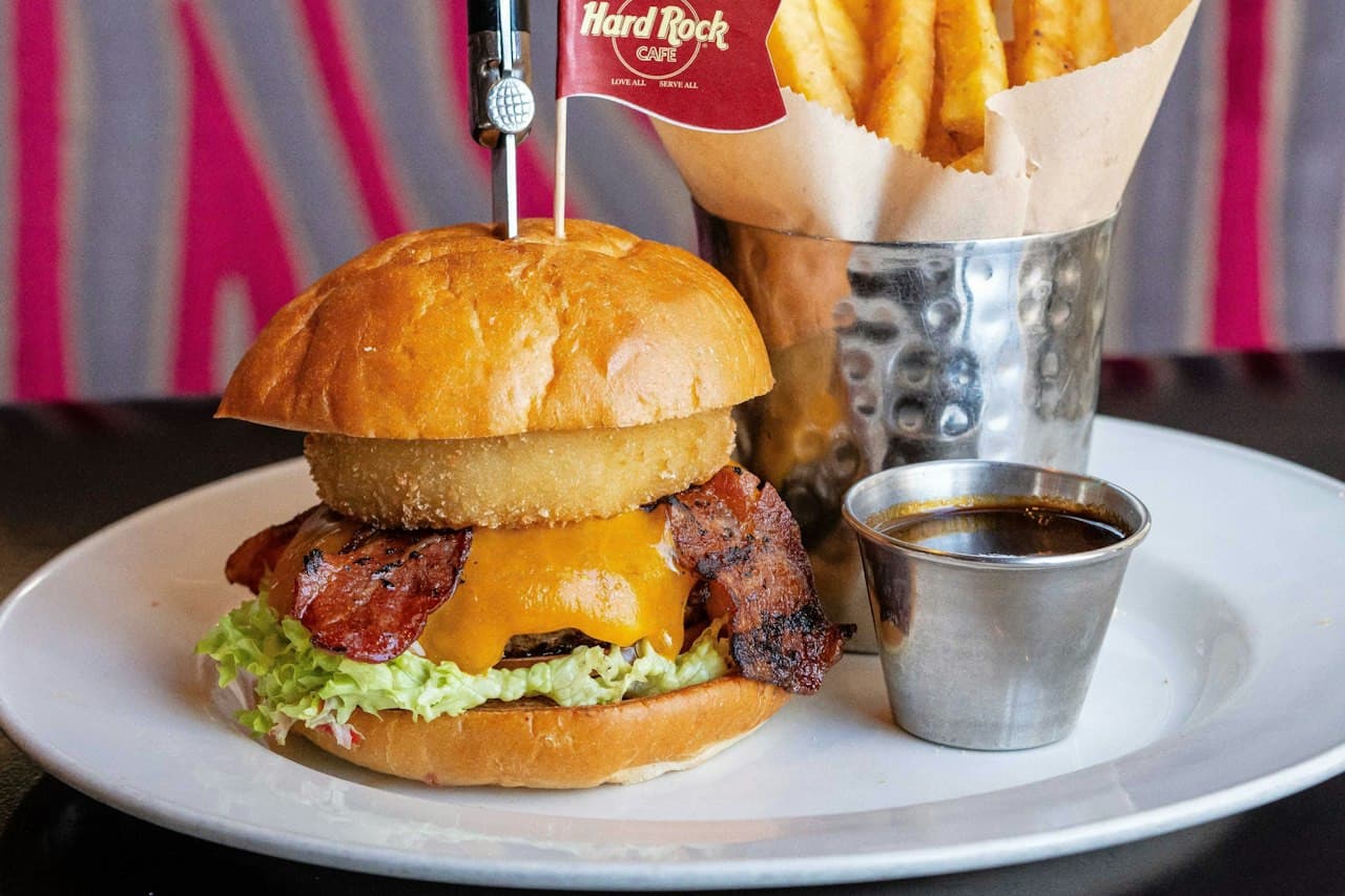 Hard Rock Cafe New York Times Square Dining Experience - image 2