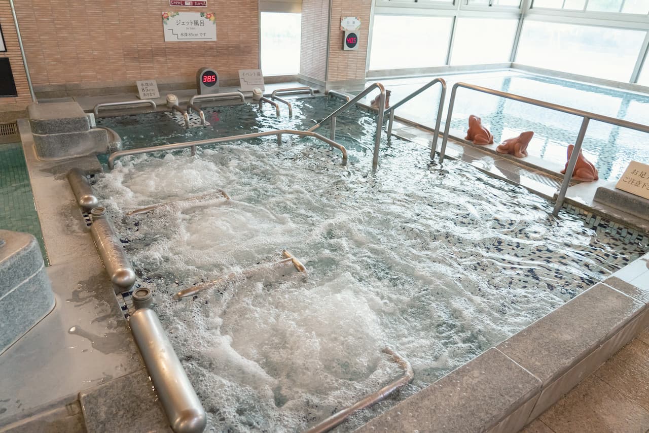 Osaka Tennen Onsen Naniwa-no-Yu - image 4