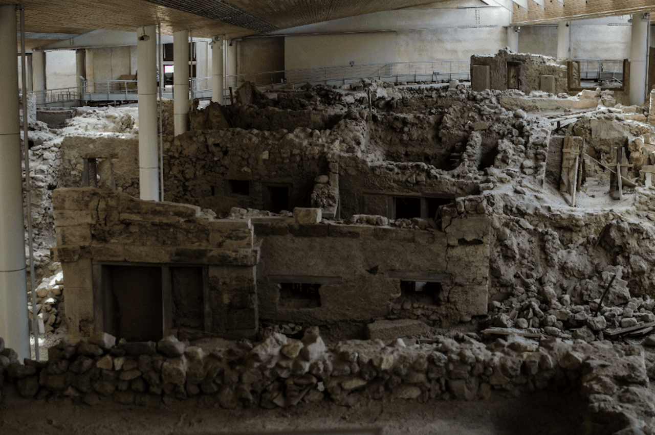 Akrotiri Archaeological Site - image 5