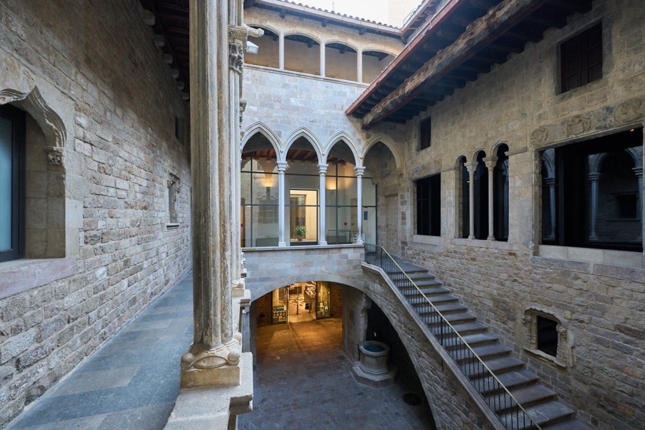 Picasso Museum: Skip The Line Ticket + Guided Tour - image 4