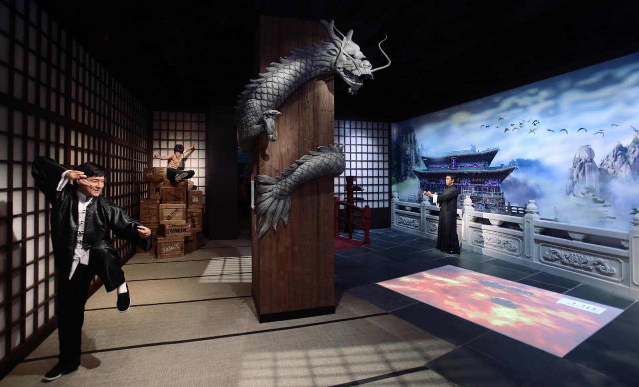 COMBO: Peak Tram with Sky Terrace 428 + Madame Tussauds Hong Kong Ticket - image 4