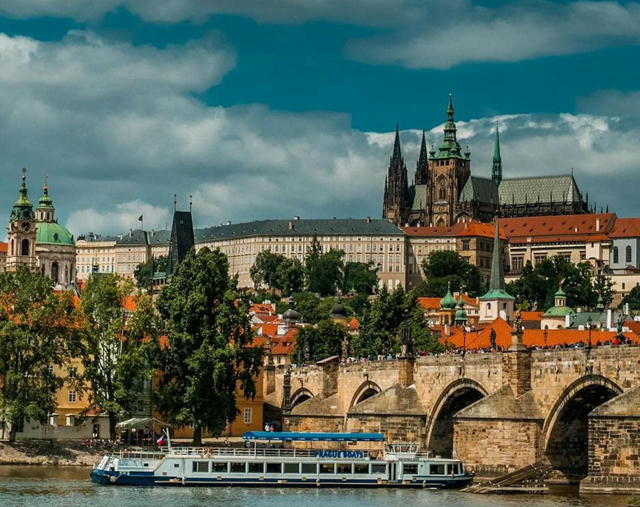 Crucero por el río Moldava en Praga - imagen 4