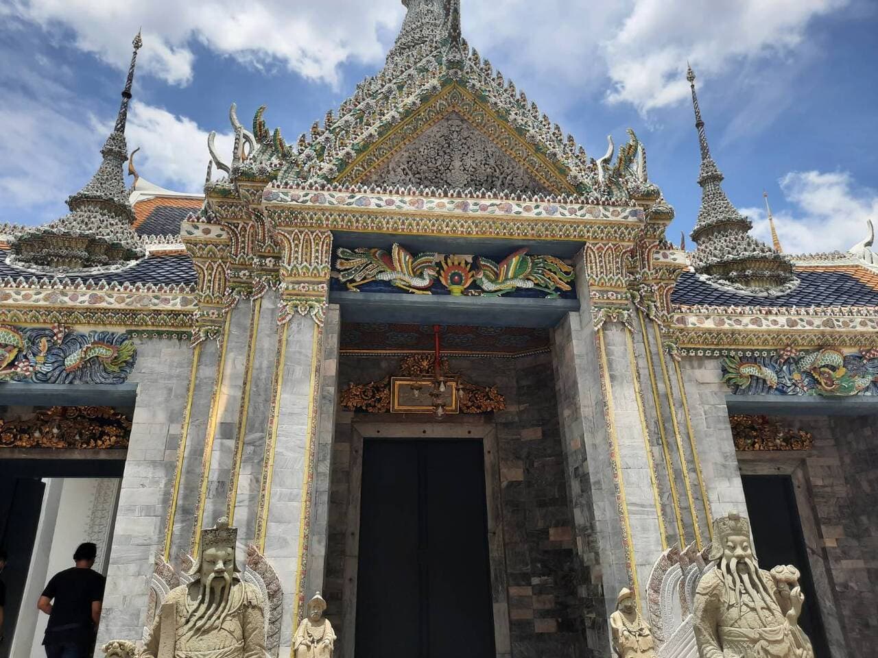 Grand Palace and Wat Phra Kaew Walking Tour - image 6