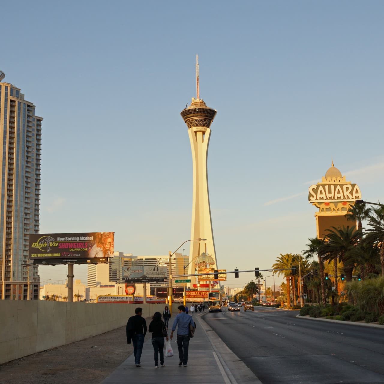 SkyPod, SkyJump, and Thrill Rides at The STRAT Tower - image 7