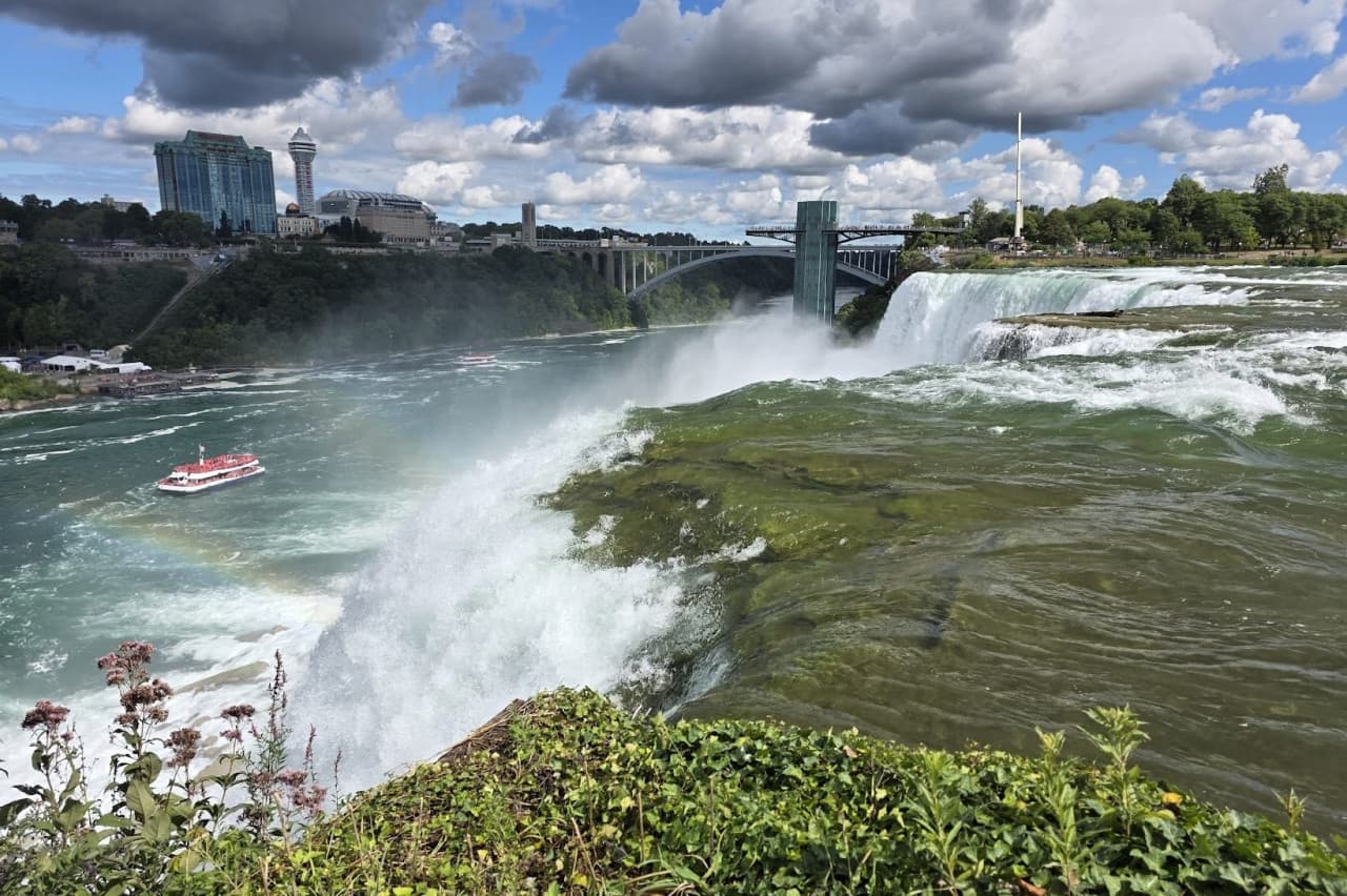Niagara Falls USA Sightseeing Tour + All-Inclusive Meal - image 11
