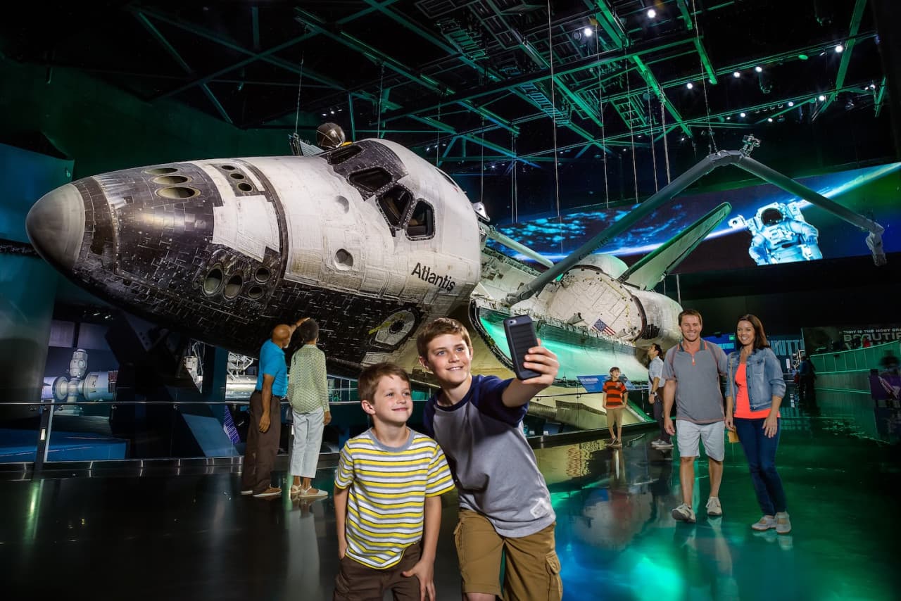 Entrada al Kennedy Space Center Visitor Complex - imagen 4