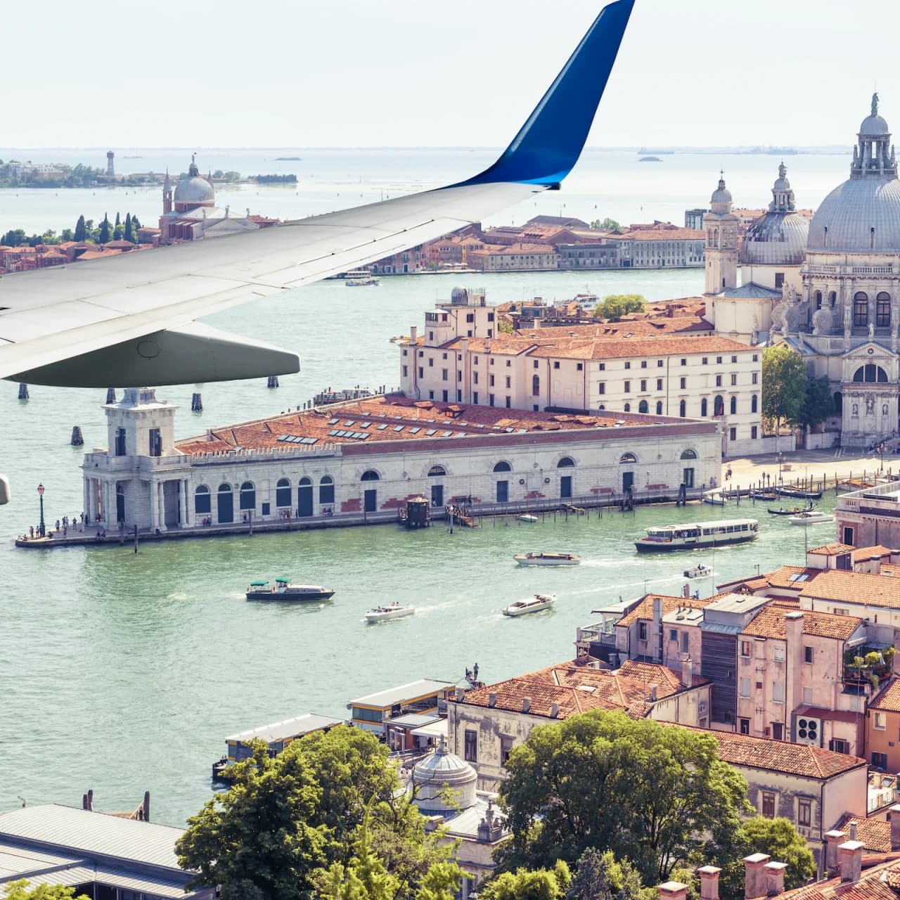 Venice Marco Polo Airport Alilaguna Waterbus Transfers - image 6