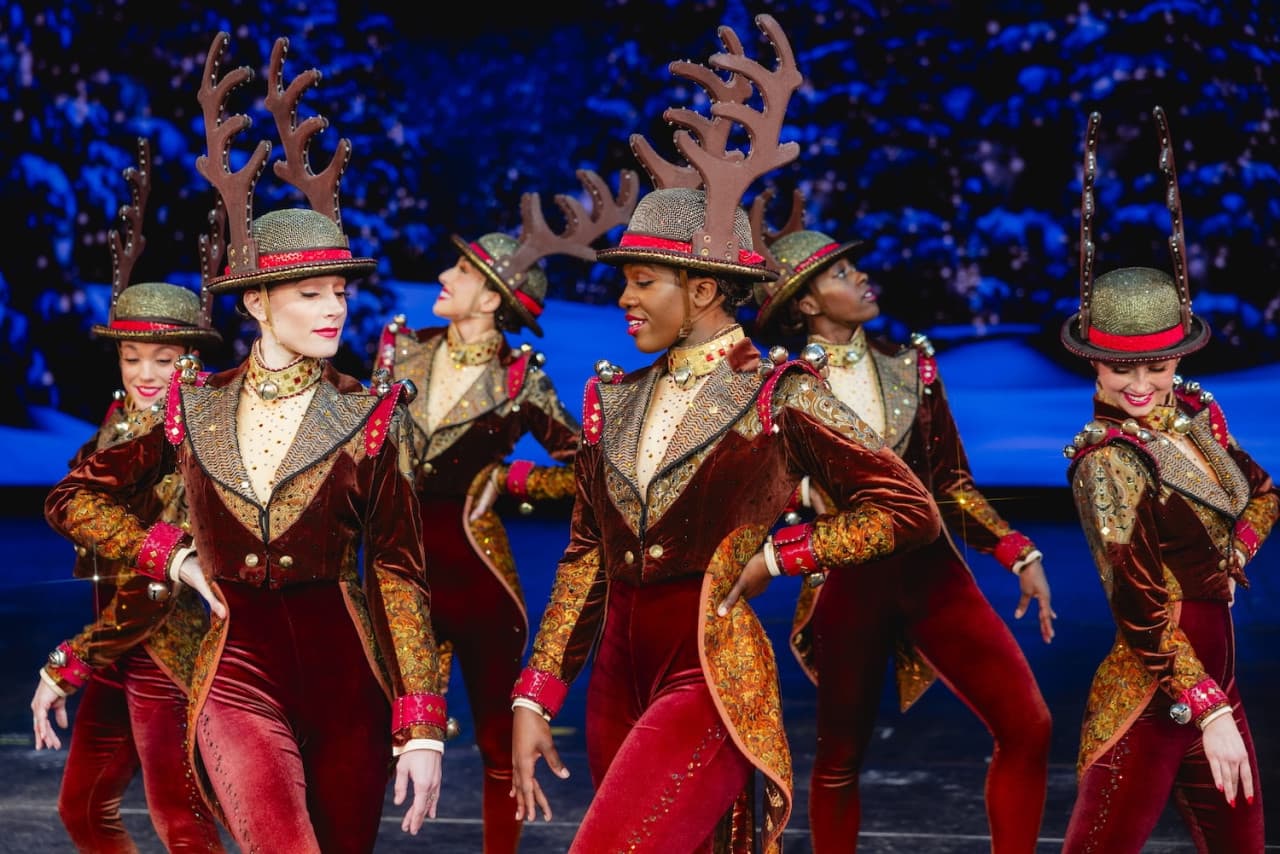 Radio City Music Hall Christmas Spectacular Show Starring the Rockettes Tickets - image 7