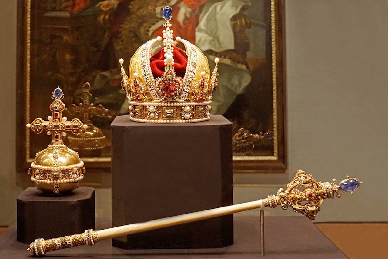 Imperial Treasury at the Hofburg Palace - main image