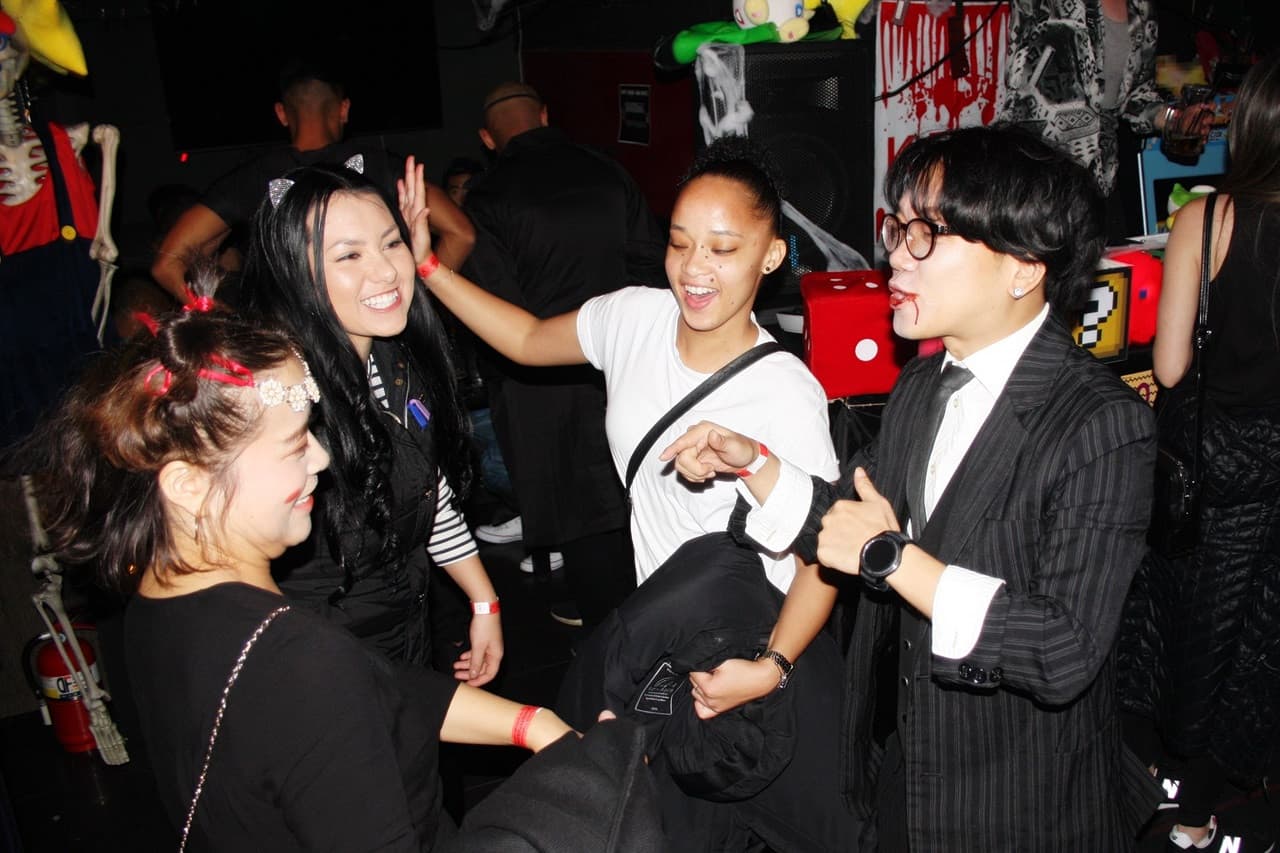 Busan Pub Crawl by Absolute - image 2