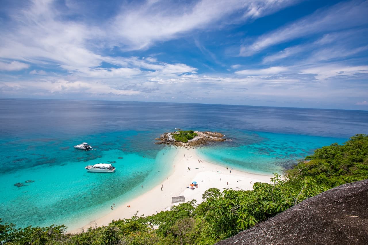 Raya Noi, Raya Yai, and Maiton Island Snorkelling Tour from Phuket - image 2