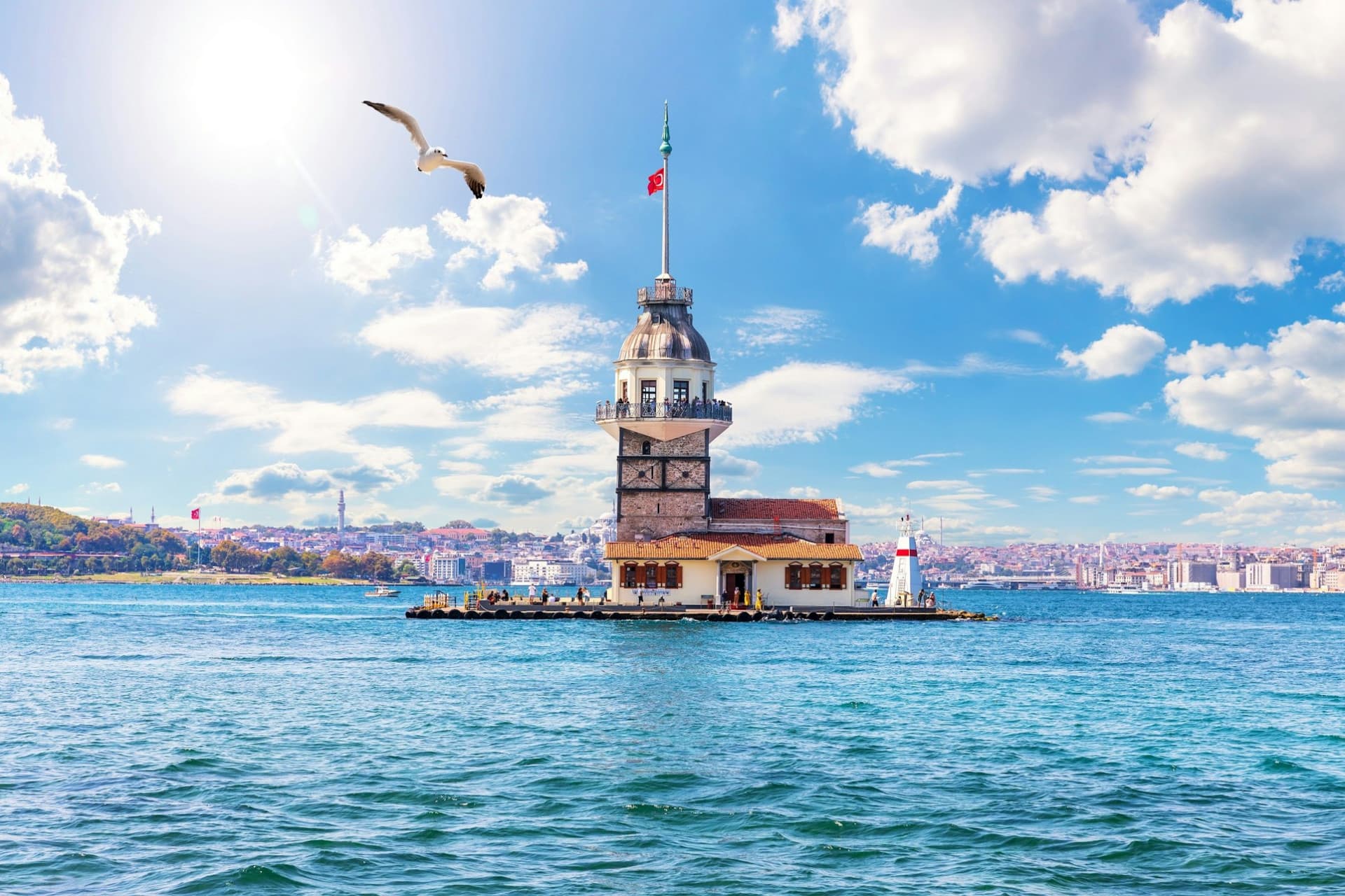 Istanbul Europe and Asia Half-Day Private Tour: Maiden's Tower and Mihrimah Sultan Mosque - image 7