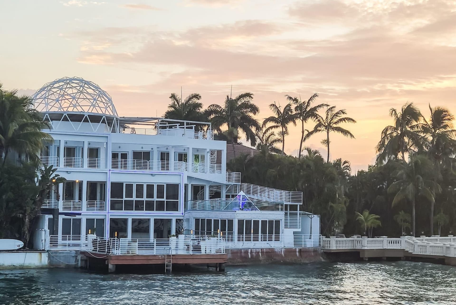 Miami Sunset Cruise of Biscayne Bay and Millionaires' Homes - image 8