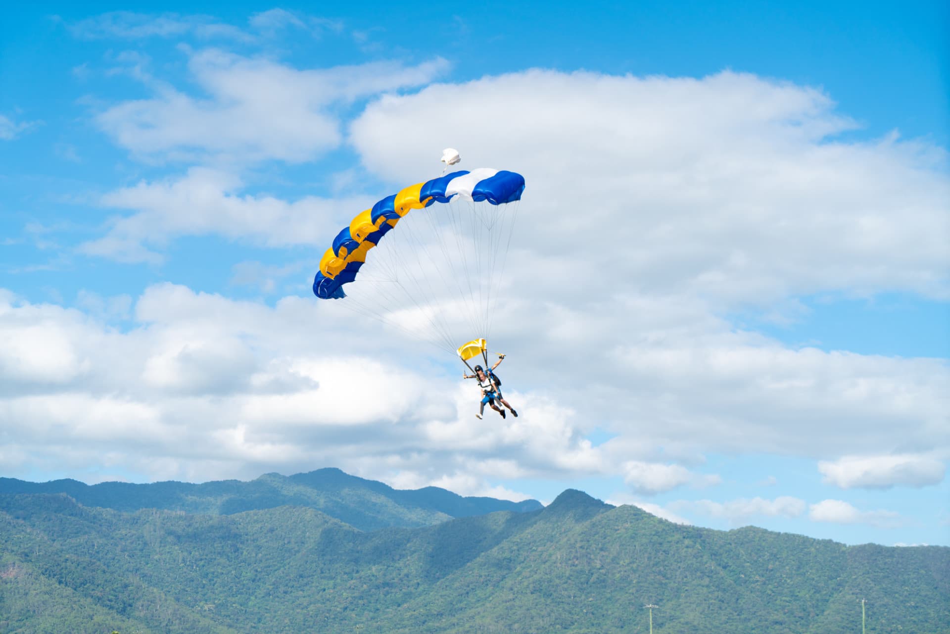 Tandem Skydiving Experience Cairns - imagen principal