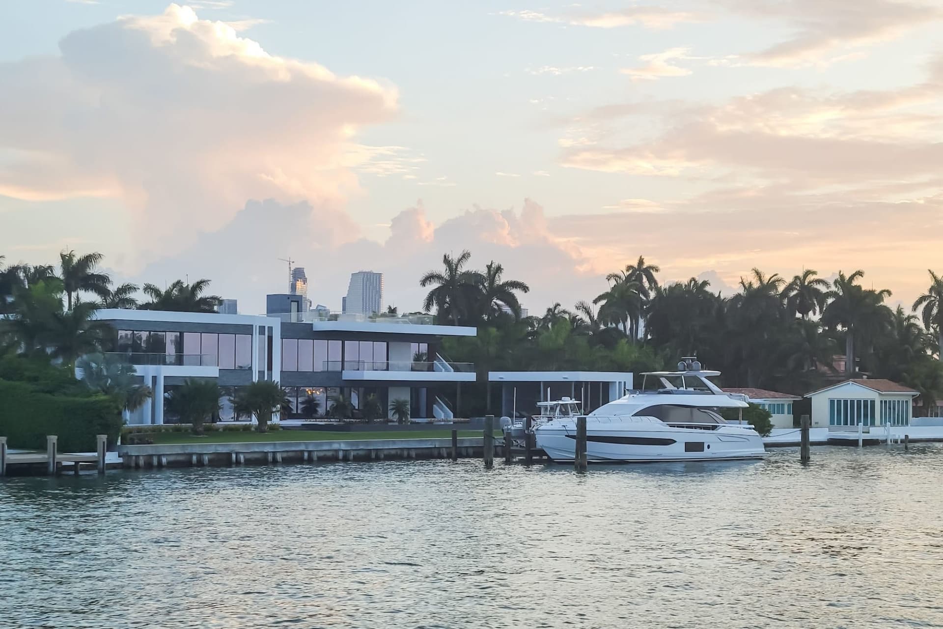 Miami Sunset Cruise of Biscayne Bay and Millionaires' Homes - image 16
