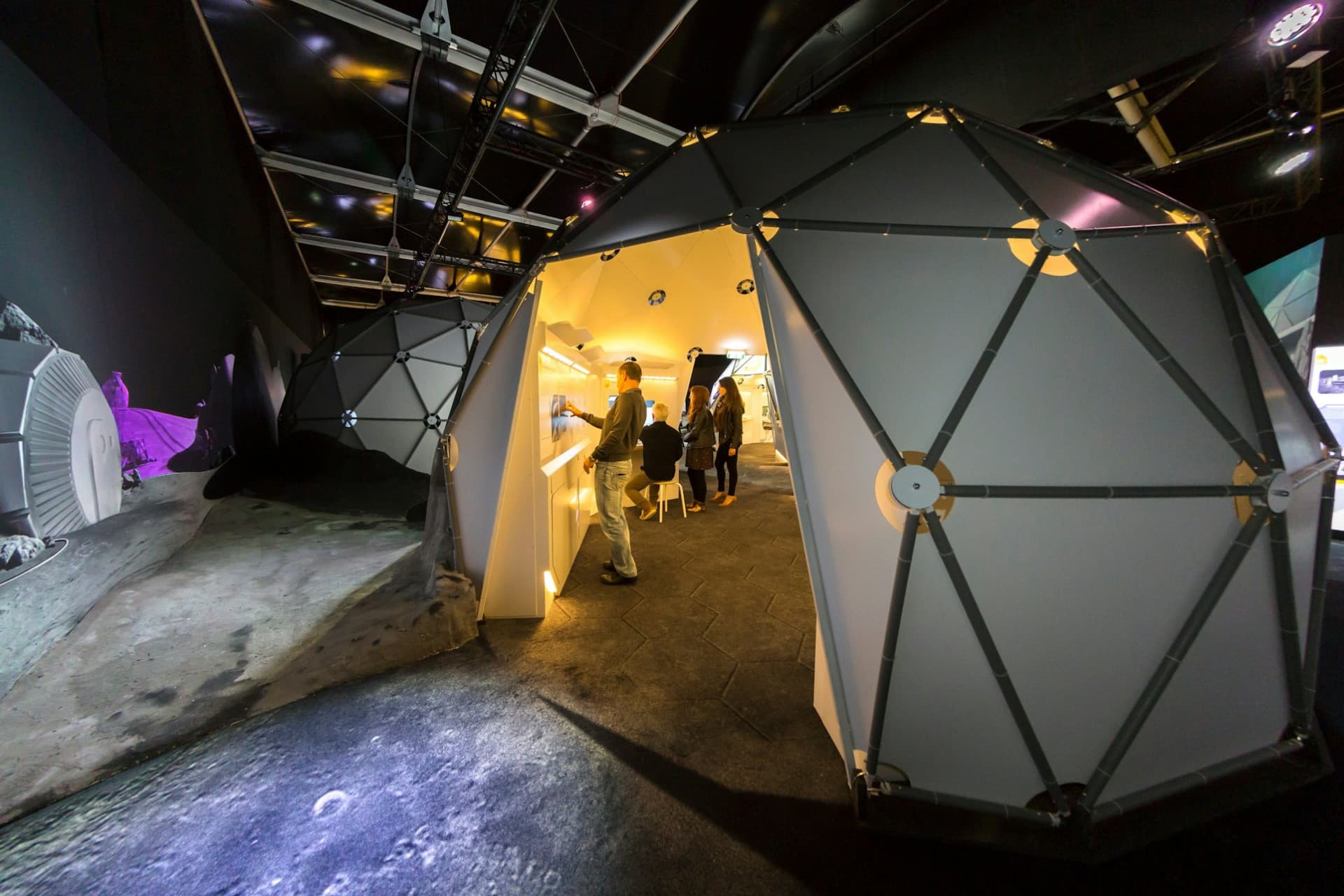 Cite de l'Espace: entrada - imagen 3