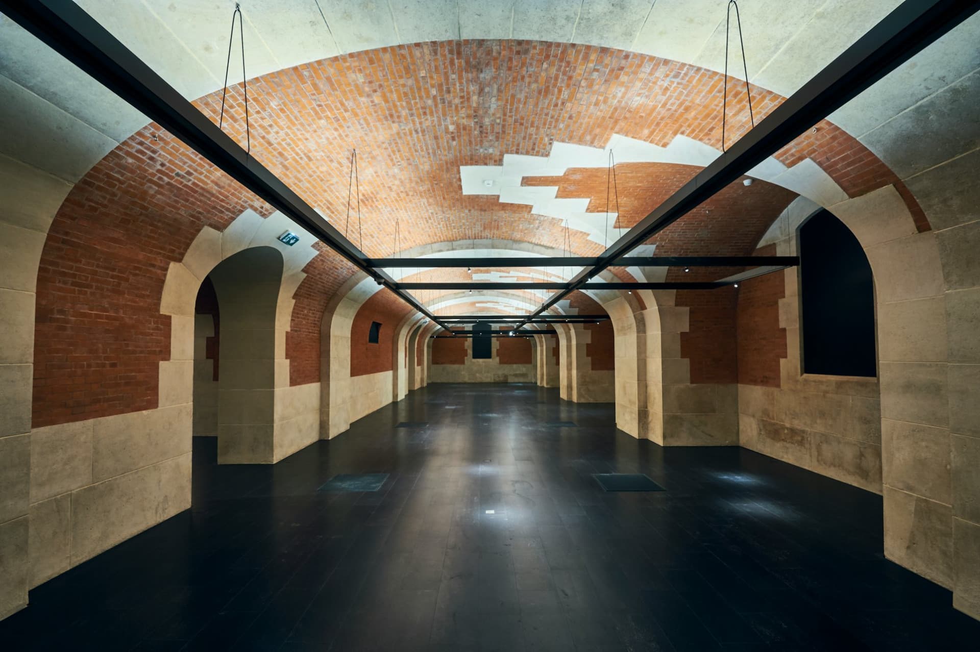 Palais Galliera: Fashion Crafts Exhibition - image 4