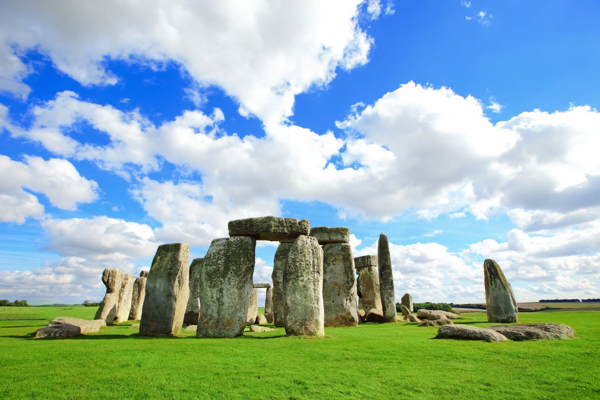 Windsor Castle and Stonehenge Tour from London - image 8