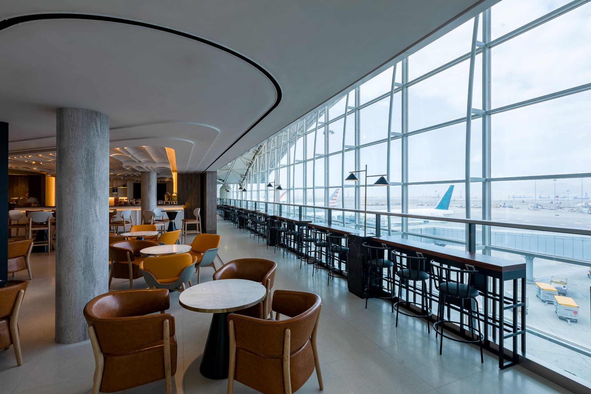 Plaza Premium Lounge - Hong Kong International Airport Terminal 1 - image 4